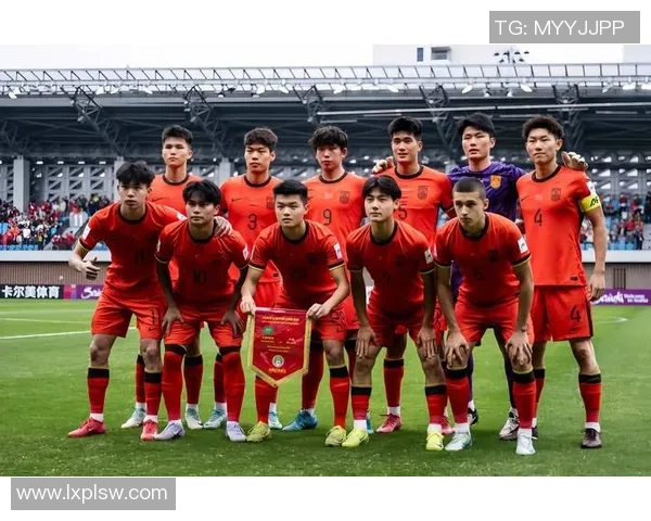 中国足球球员的崛起与挑战：从青训体系到国际赛场的全面分析